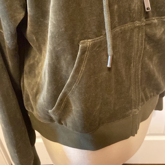 NWT Green Velour hooded sweatshirt size s - Picture 4 of 7